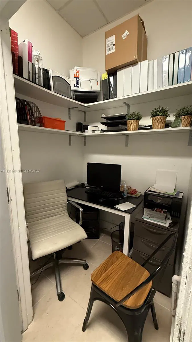 Turnkey Italian Pizzeria with High End Equipment