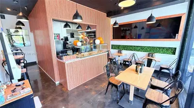 Turnkey Italian Pizzeria with High End Equipment