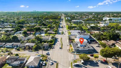 Turnkey Beauty Salon and Barbershop with Versatile Layout