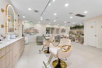 Turnkey Beauty Salon and Barbershop with Versatile Layout