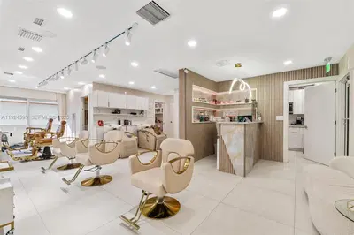 Turnkey Beauty Salon and Barbershop with Versatile Layout