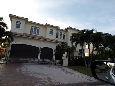 Established Dry Cleaning Service with Turnkey Operations