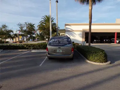 Established Dry Cleaning Service with Turnkey Operations