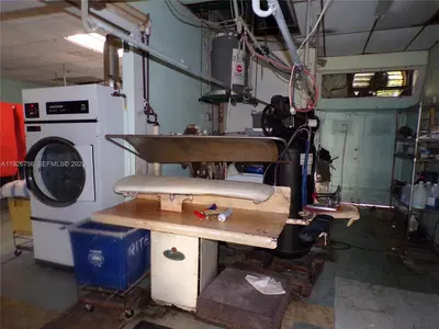 Established Dry Cleaning Service with Turnkey Operations