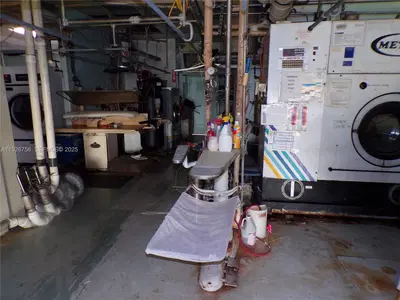 Established Dry Cleaning Service with Turnkey Operations