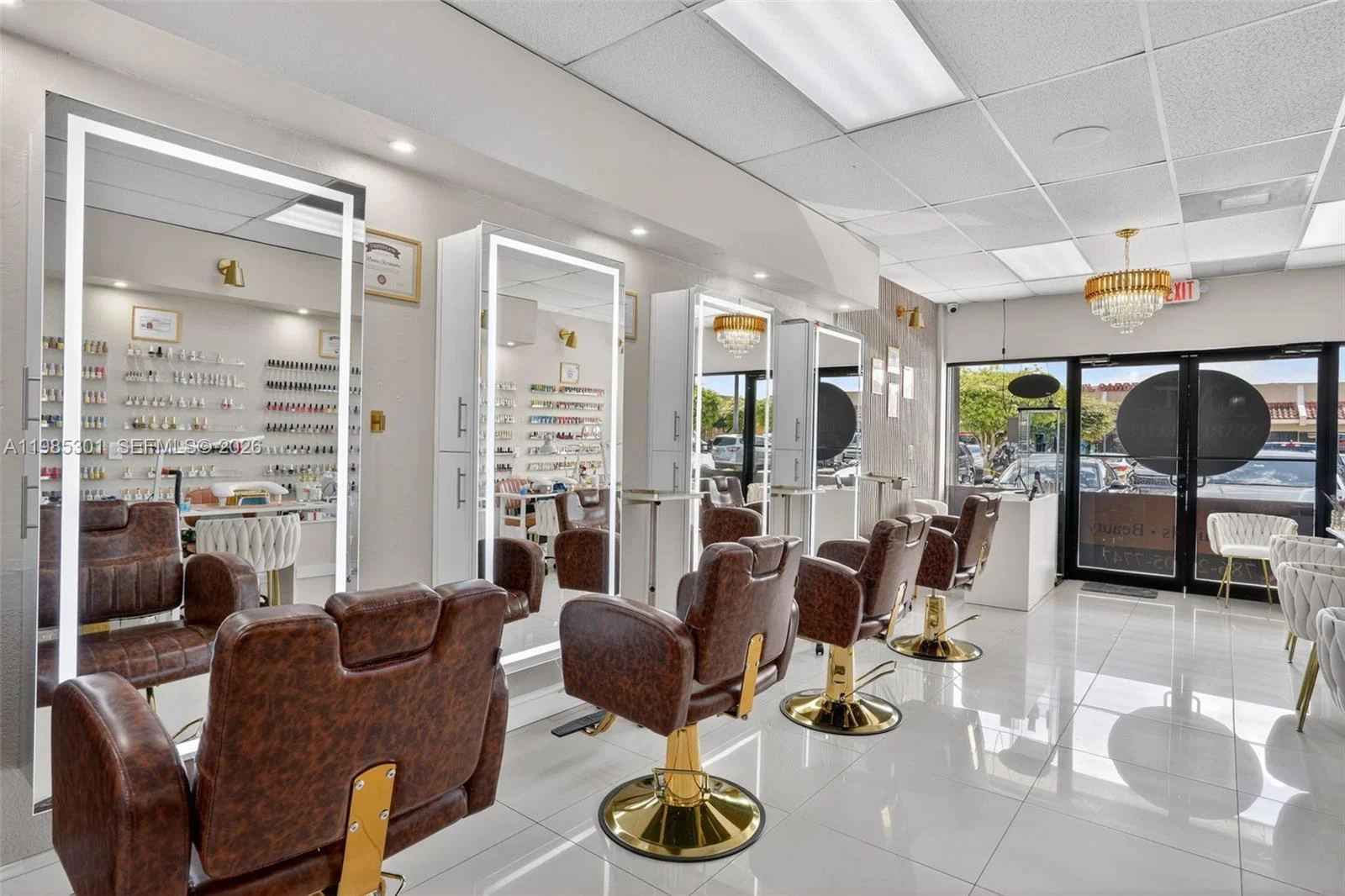 Established Beauty Salon with Loyal Clientele