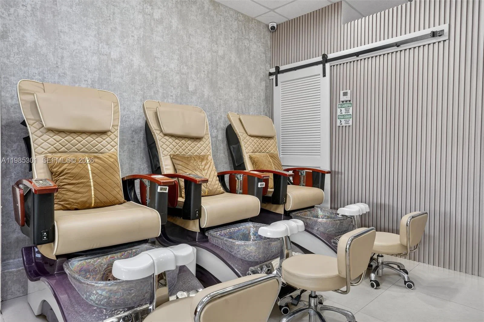 Established Beauty Salon with Loyal Clientele