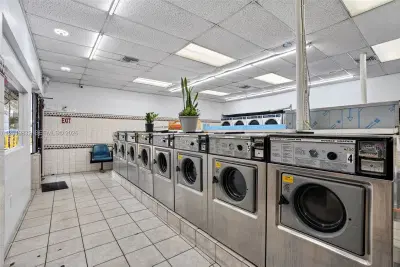 Established Coin Laundry with Strong Commercial Accounts