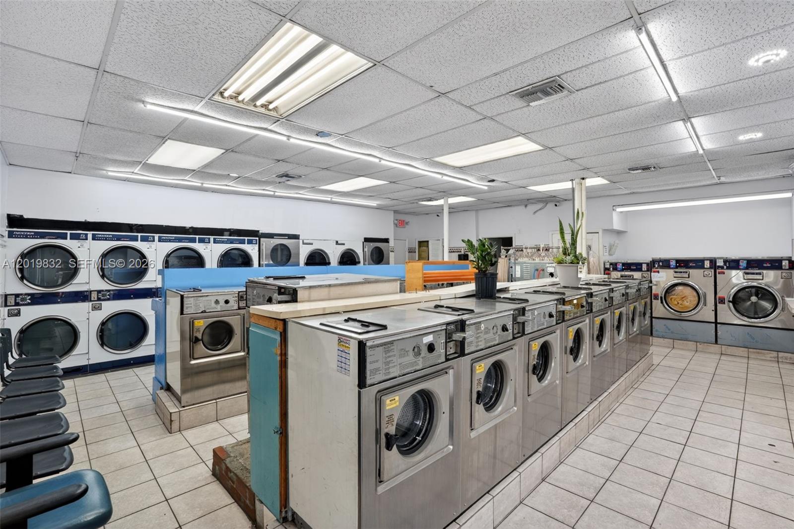 Established Coin Laundry with Strong Commercial Accounts