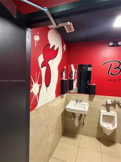 Turnkey Restaurant with Prime Boynton Beach Location