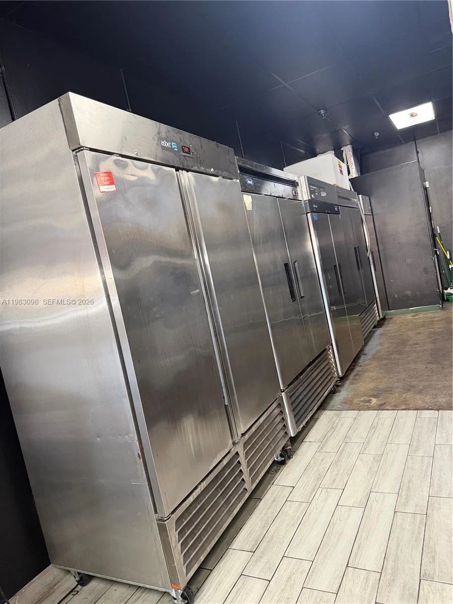 Turnkey Restaurant Space Ready for Immediate Operation