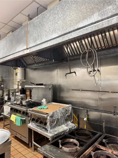 Turnkey Restaurant Buildout Ready for Immediate Operation