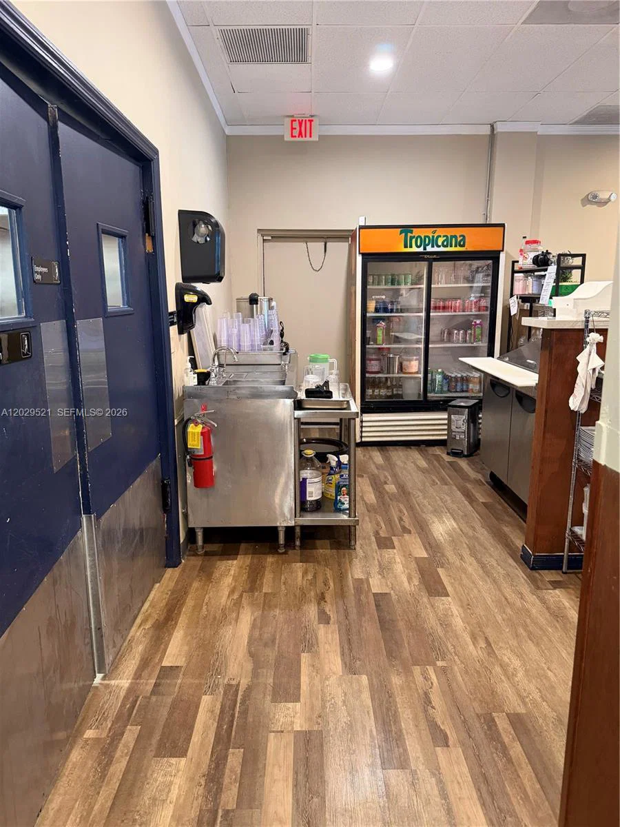 Turnkey Restaurant with Full Buildout