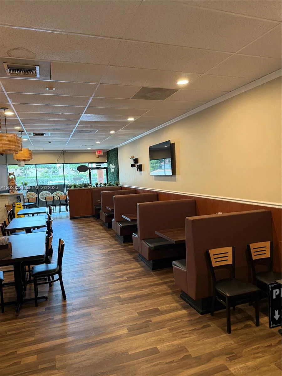 Turnkey Restaurant with Full Buildout