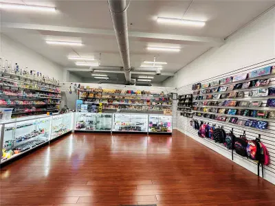 Complete Smoke Shop Assets with Premium Fixtures and 180K Inventory