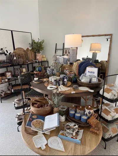 Turnkey Home Goods Boutique with Excellent Visibility