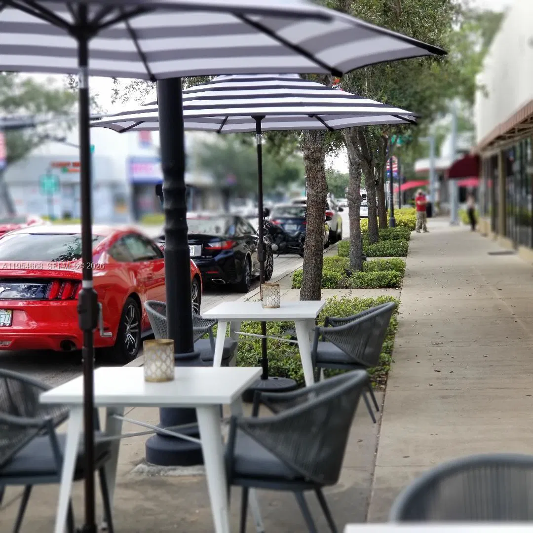 Turnkey Food and Beverage Space with Exceptionally Low Rent