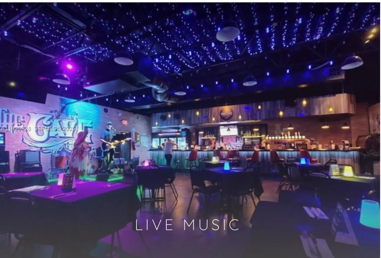 Vibrant Restaurant and Lounge with Entertainment Stage and Liquor License