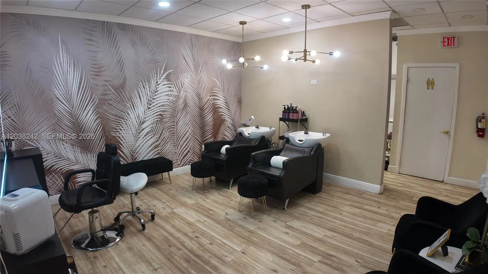Turnkey Beauty Studio Assets with Active Licenses and Lease