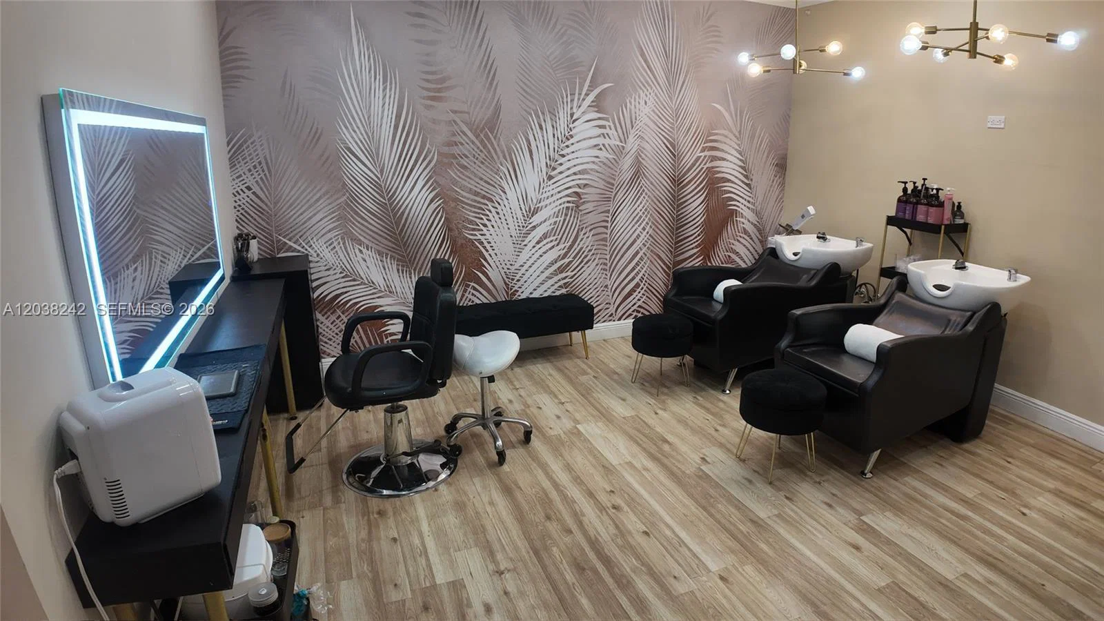 Turnkey Beauty Studio Assets with Active Licenses and Lease