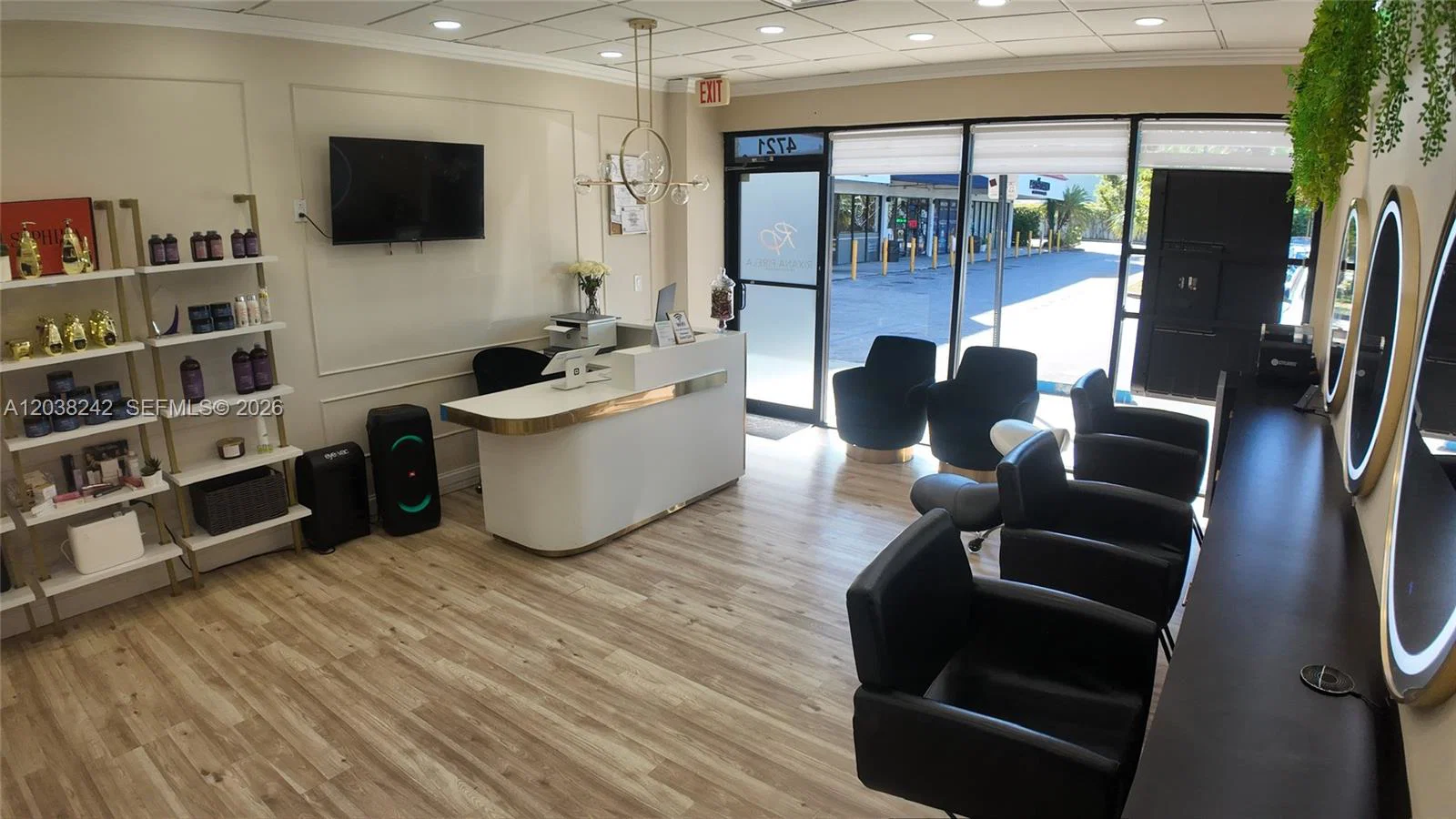 Turnkey Beauty Studio Assets with Active Licenses and Lease