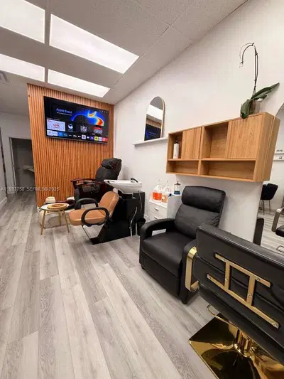 Turnkey Modern Hair Salon with Prime Street Frontage
