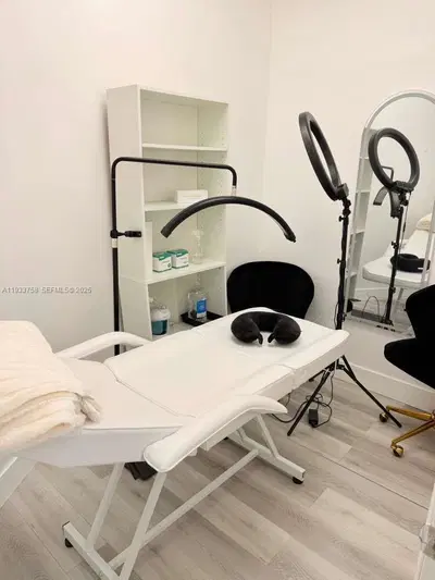 Turnkey Modern Hair Salon with Prime Street Frontage