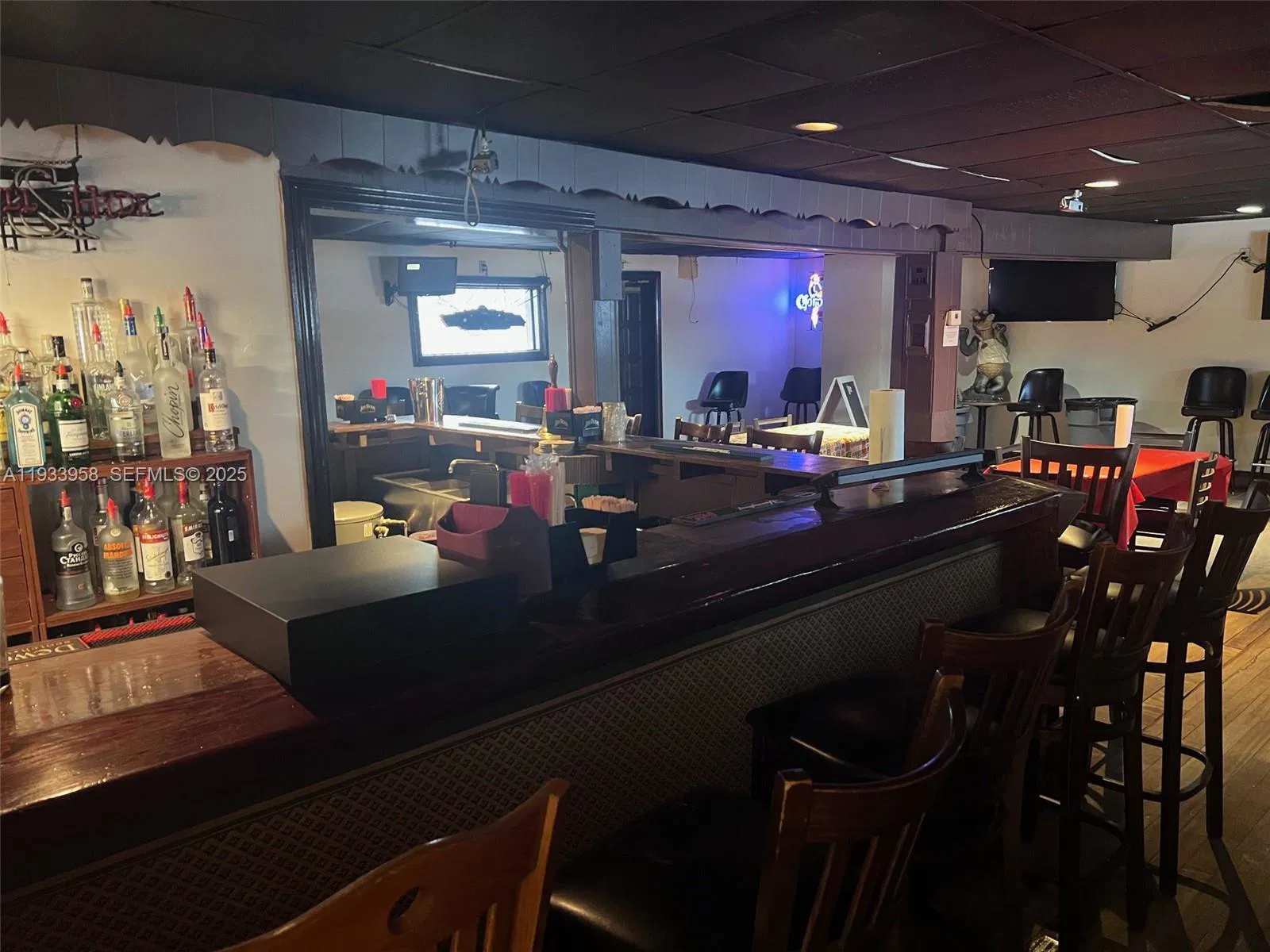 Established Bar and Restaurant with a Highly Sought After 4COP Liquor License