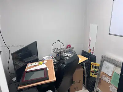 Established Bar and Restaurant with a Highly Sought After 4COP Liquor License