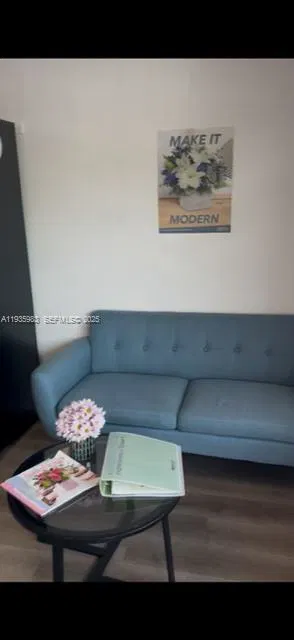 Turnkey Flower Shop with Major Floral Network Affiliations