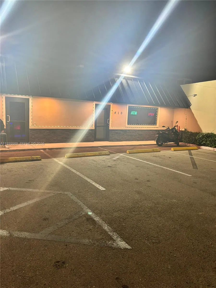 Turnkey Bar and Restaurant with Ample Parking