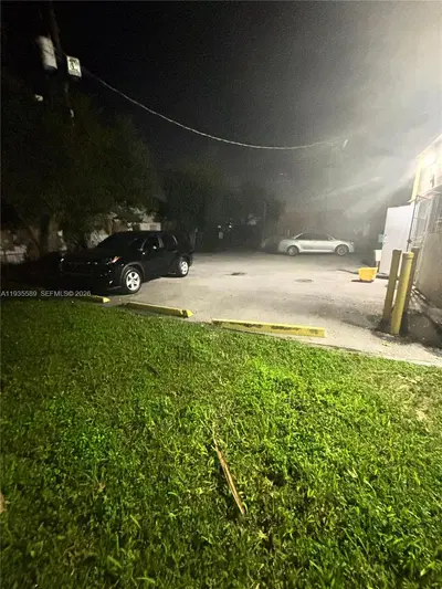 Turnkey Bar and Restaurant with Ample Parking