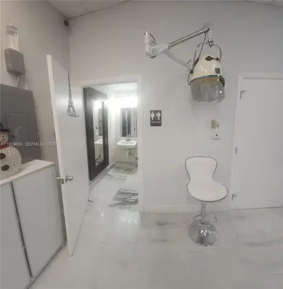 Established Beauty Salon with Loyal Clientele