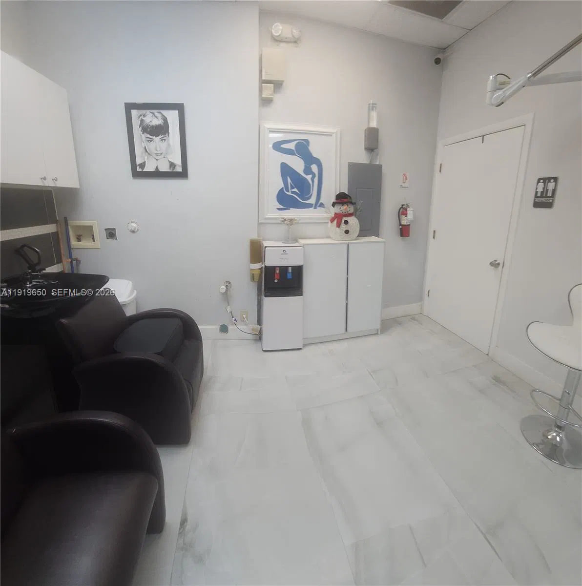 Established Beauty Salon with Loyal Clientele