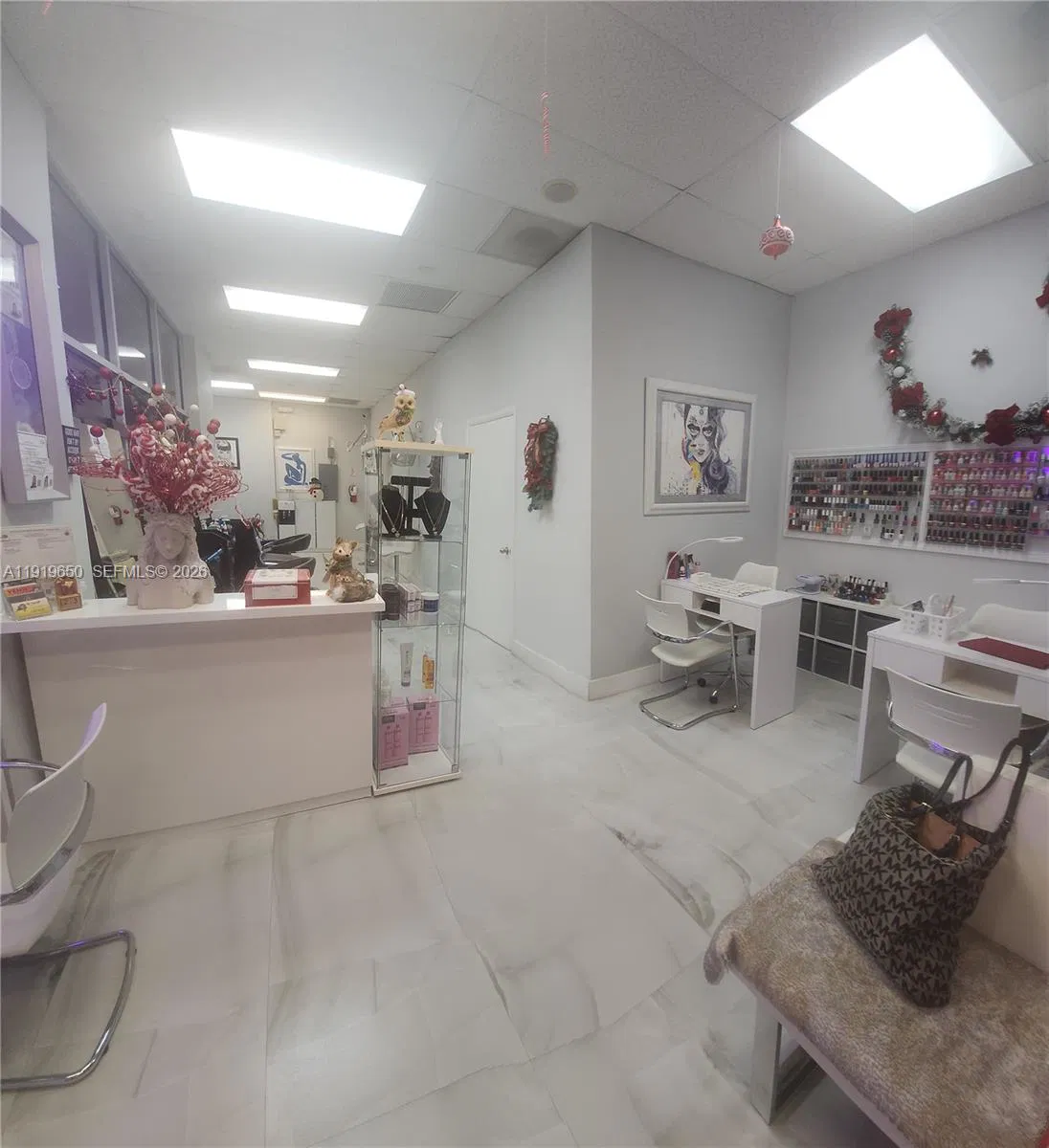 Established Beauty Salon with Loyal Clientele