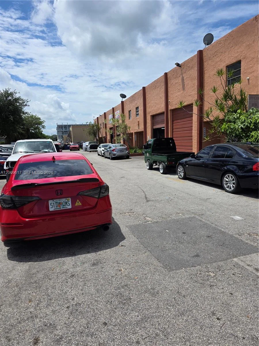 Established Auto Body and Paint Operation with Dedicated Production Areas