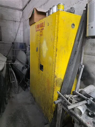 Established Auto Body and Paint Operation with Dedicated Production Areas