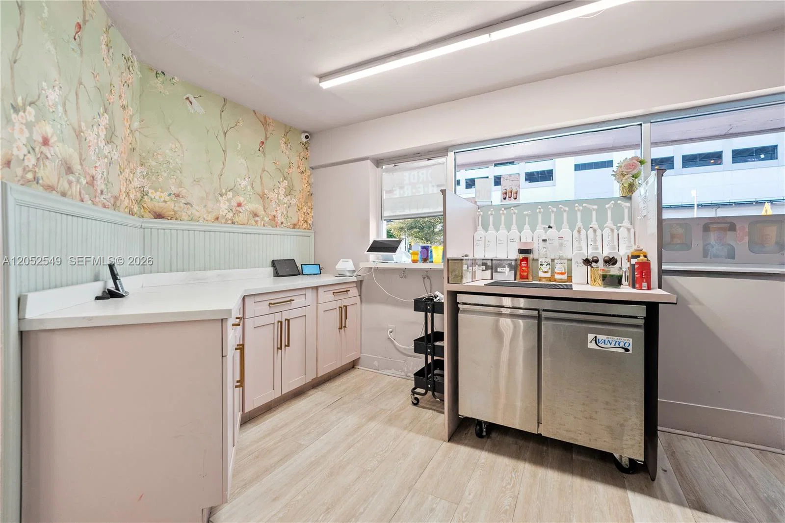 Turnkey Coffee Shop Assets with Transferable Licenses