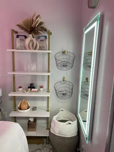 Turnkey Beauty Salon in a High Traffic Location