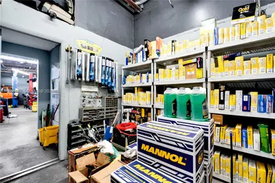 Established Automotive Repair Shop with Loyal Clientele