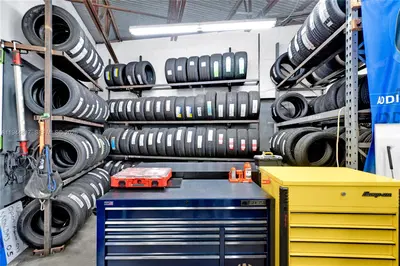 Established Automotive Repair Shop with Loyal Clientele