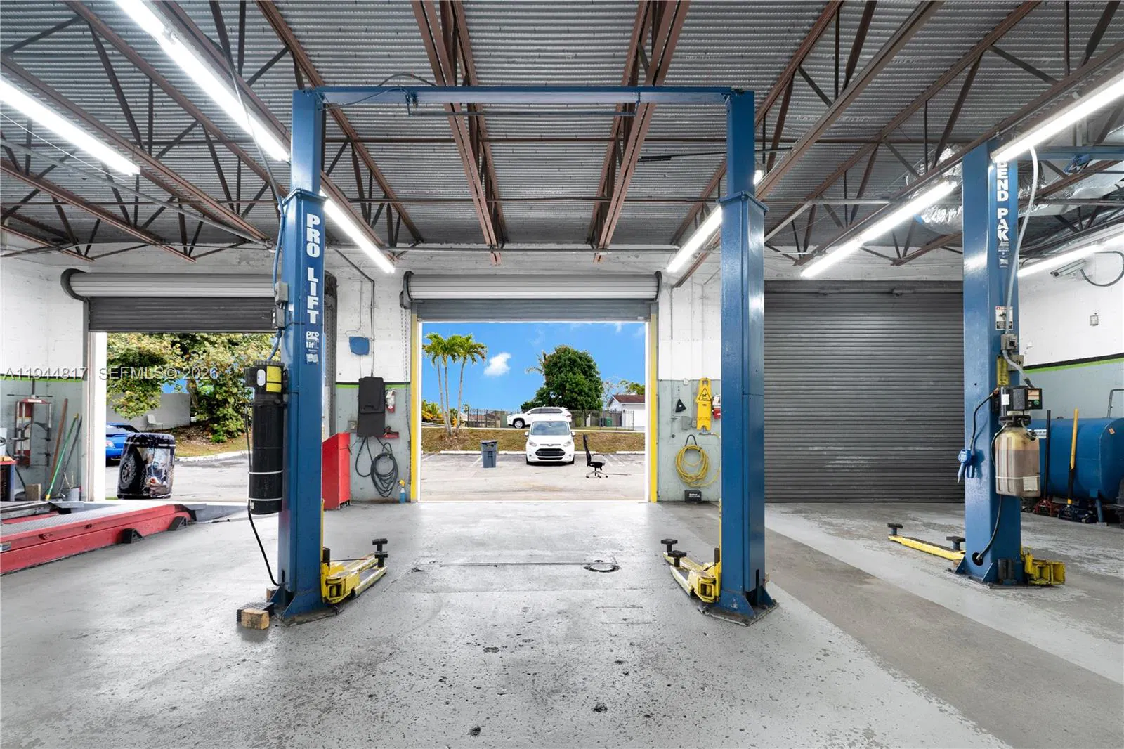 Established Automotive Repair Shop with Loyal Clientele