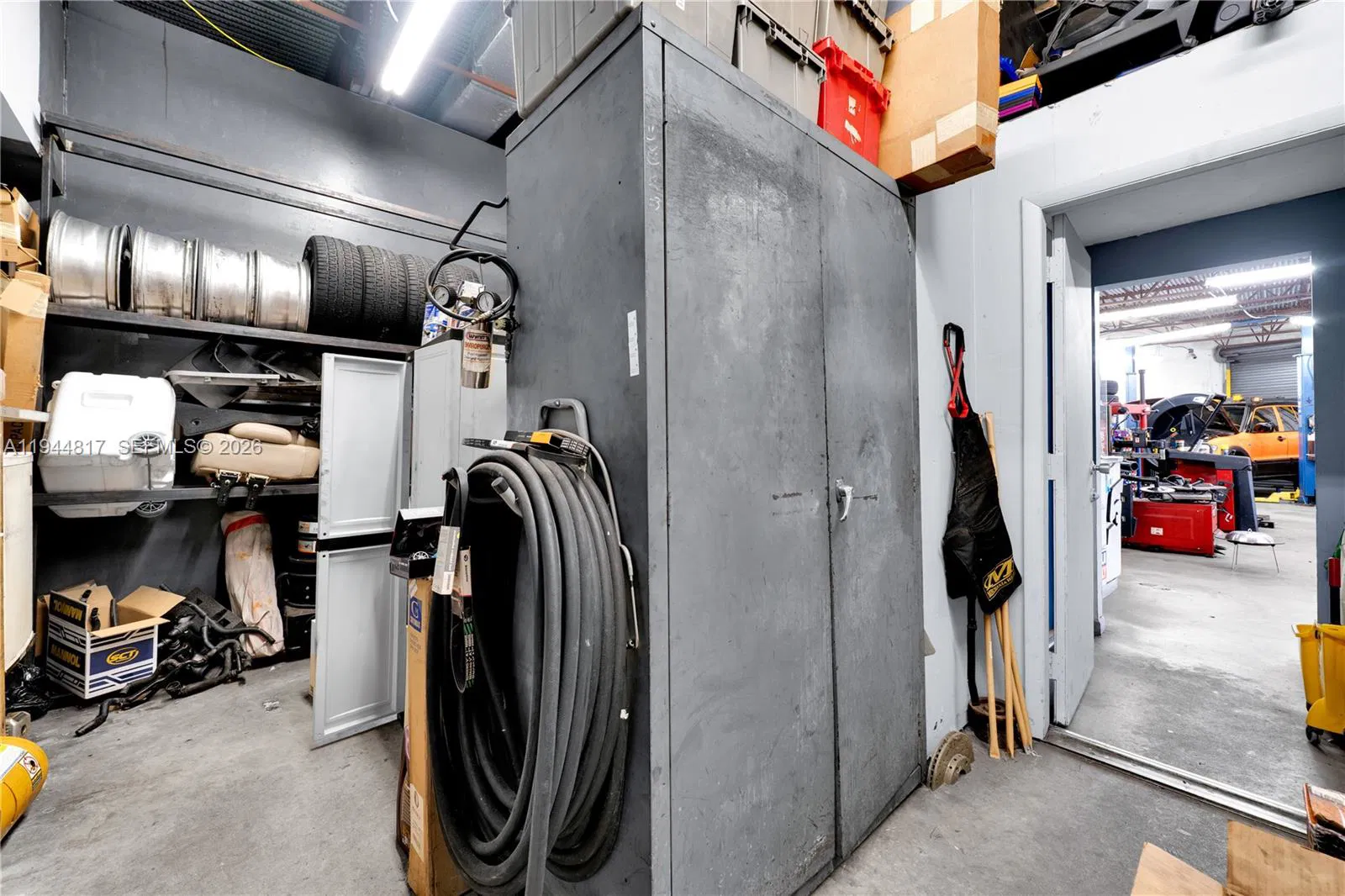 Established Automotive Repair Shop with Loyal Clientele