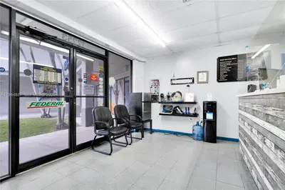 Established Automotive Repair Shop with Loyal Clientele