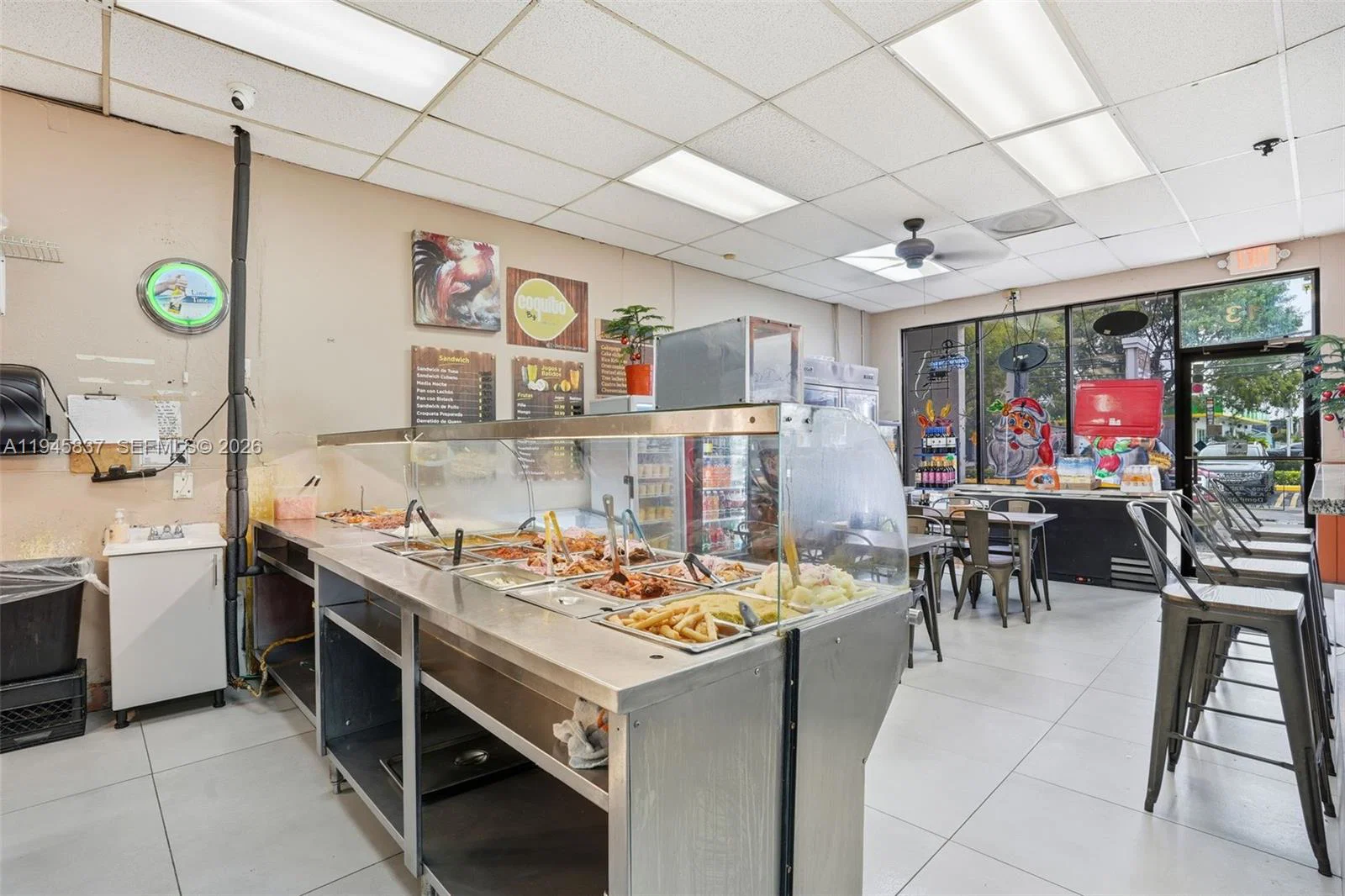 Established Cafe with Strategic Location