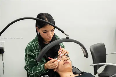 Turnkey Nail Salon with Excellent Visibility