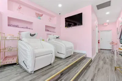 Turnkey Hair Salon with High End Finishes