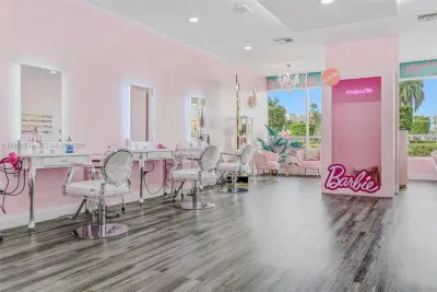 Turnkey Hair Salon with High End Finishes