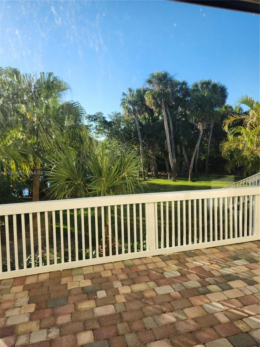 Premier Waterfront Bed  Breakfast and Special Events Venue