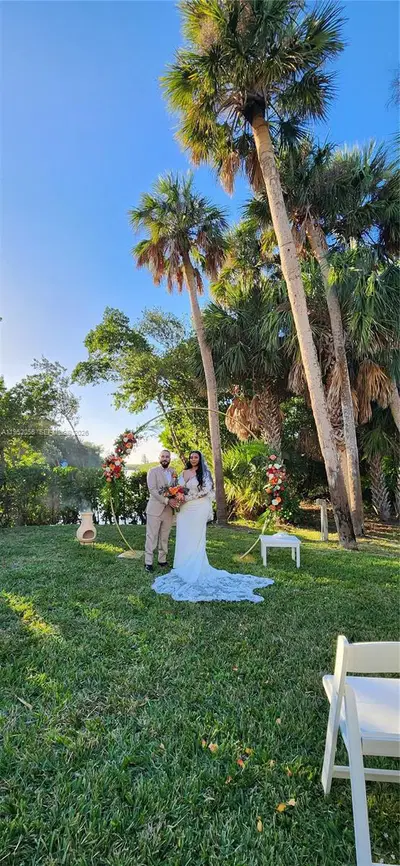 Premier Waterfront Bed  Breakfast and Special Events Venue